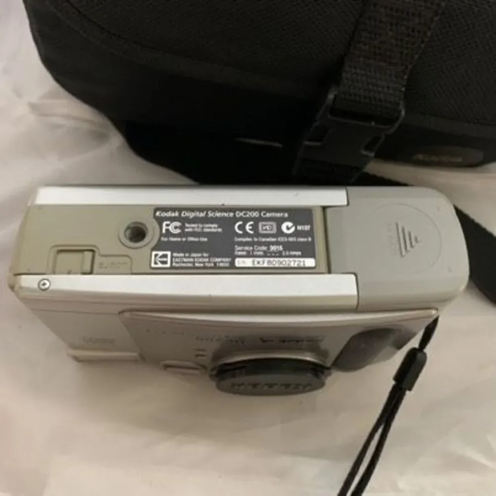 Kodak DC200 Digital Camera & Accessories *Not working*